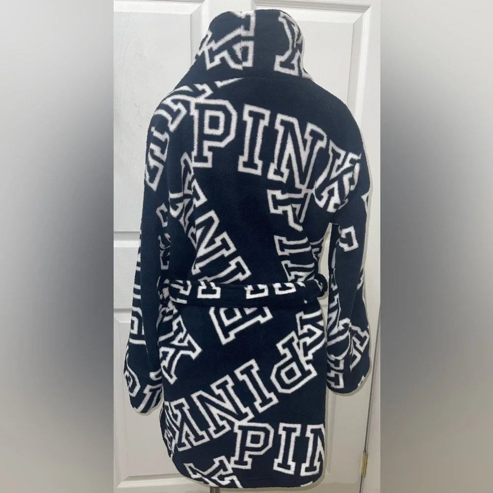 PINK Victoria’s Secret Robe - Picture 3 of 5